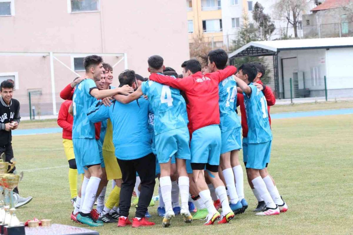 sampiyon fevziye memduh gupgupoglu spor lisesi kayseri haber