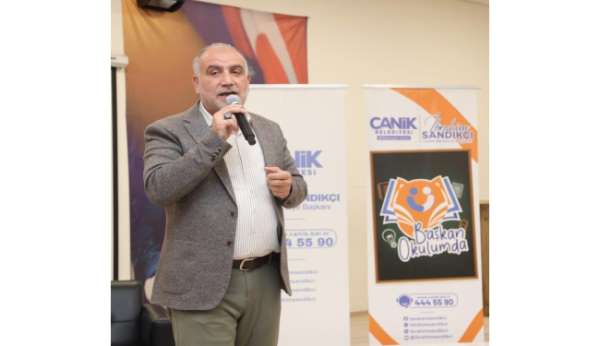 Başkan Sandıkçı: 'Eğitimin her aşamasında öğrencilerin yanındayız'