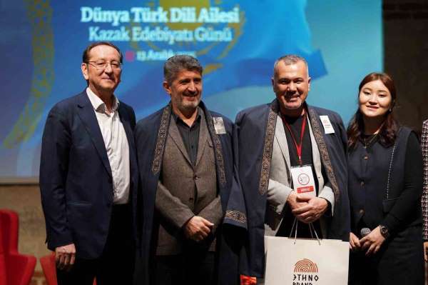 İstanbul'da Kazak edebiyatı rüzgarı esti