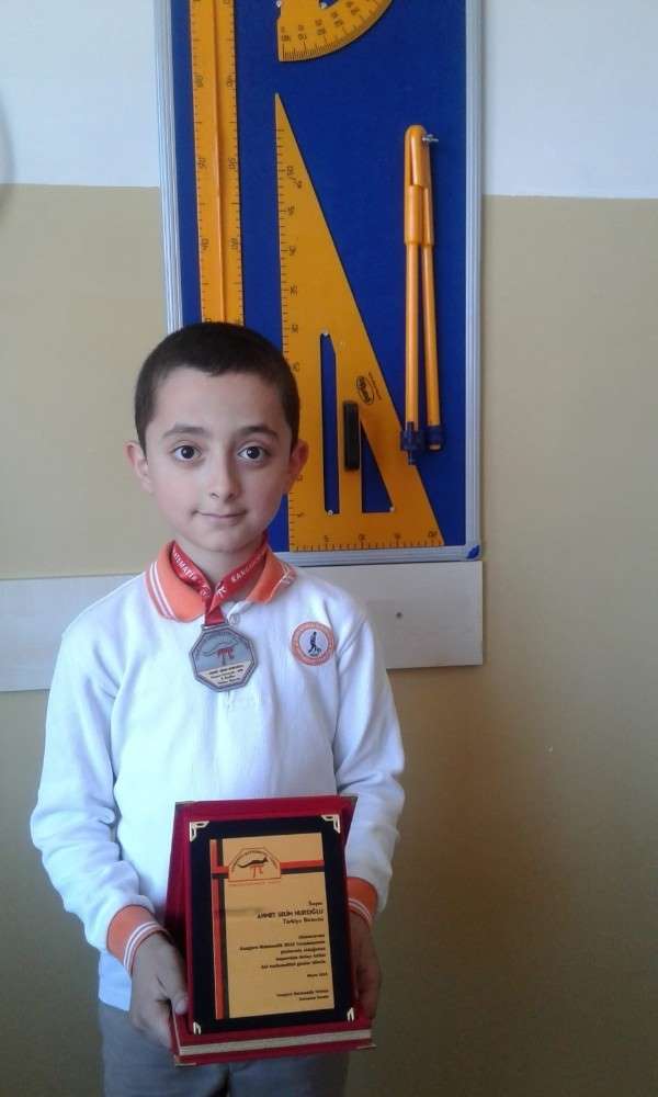 Kanguru 2019 Matematik Türkiye birincisi Trabzon'dan 