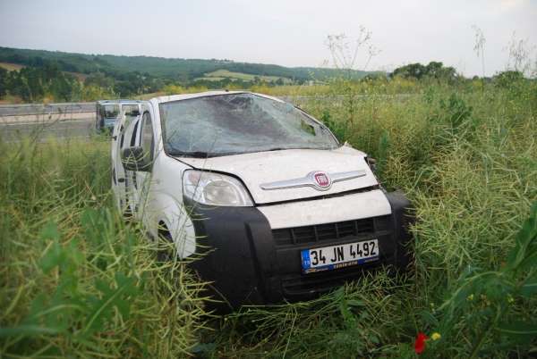 Bayram tatiline giden aile kaza geçirdi: 5 yaralı 