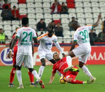 Spor Toto Süper Lig: Antalyaspor: 3 - Aytemiz Alanyaspor: 0 (Maç sonucu) 