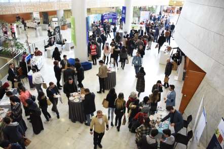 'İşini Şansa Bırakma Zirvesi'ne gençlerden ilgi