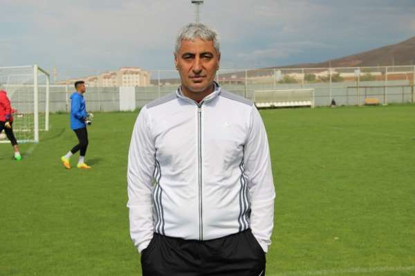 Elaziz Belediyespor, Alaattin Tutaş ile sözleşmesini uzattı 