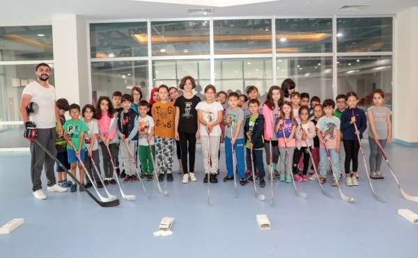 Samsun'da buz hokeyi branşının altyapı temeli atıldı 