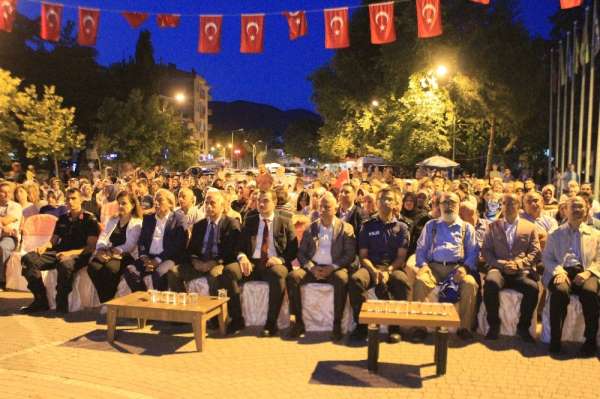 Osmaneli 15 Temmuz Şehitlerini Anma, Demokrasi ve Milli Birlik Günü'de tek yürek