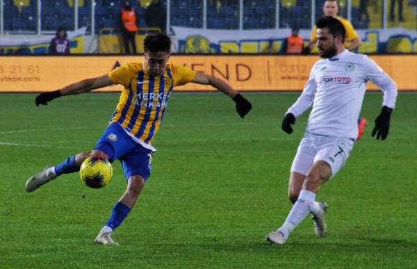 Süper Lig: MKE Ankaragücü: 0 - İttifak Holding Konyaspor: 0 (İlk yarı) 