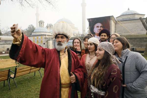 Trakya Üniversitesi Sultan 2. Bayezid Külliyesinden 'Müzede selfie günü'ne özel 
