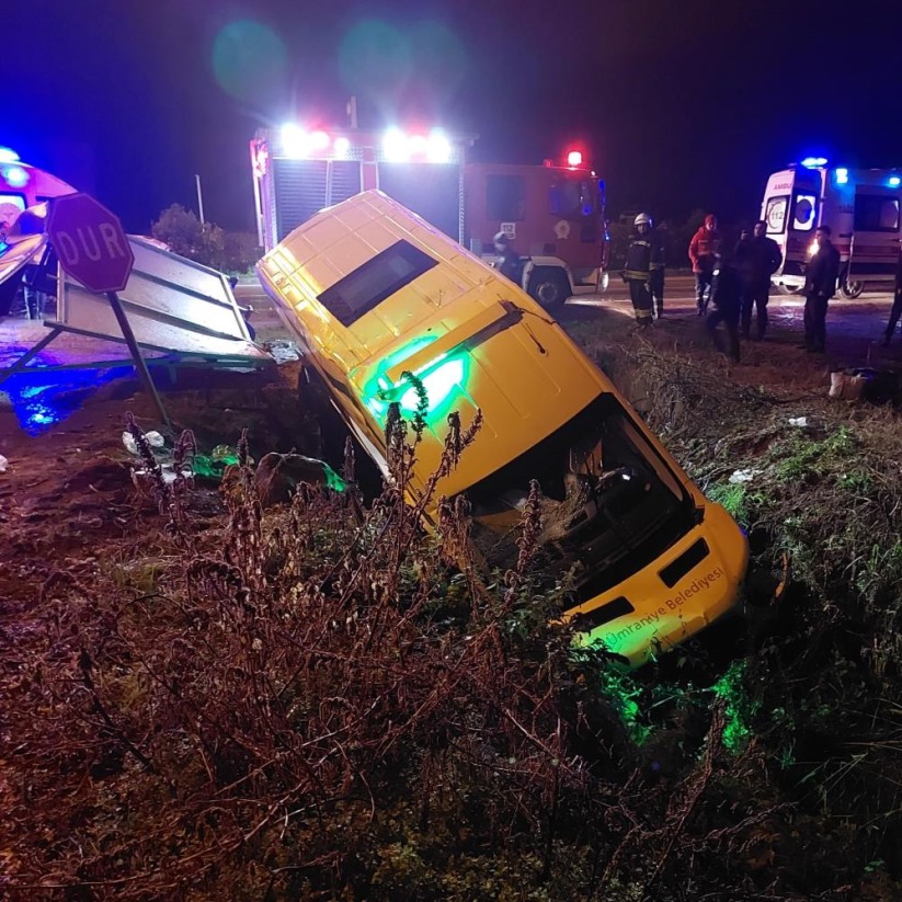 Samsun'da cenaze aracı kazasında yaralanan 17 yaşındaki kız hayatını kaybetti