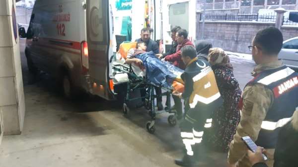 14 yaşındaki genç av tüfeği ile kazara kendini vurdu 