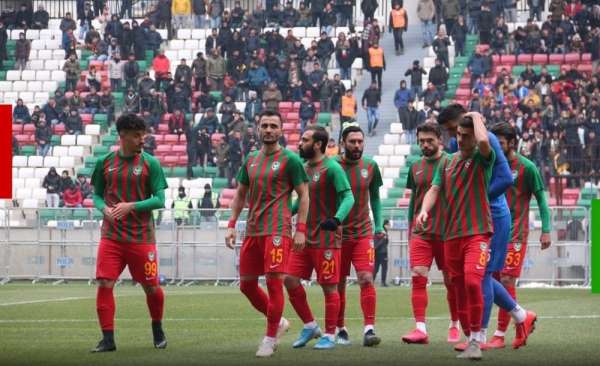 Amedspor ilk kez geriye düştüğü maçı kazandı 