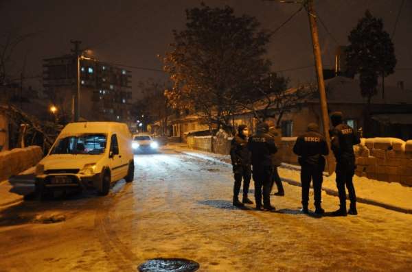 Karaman'da bıçakla yaralama