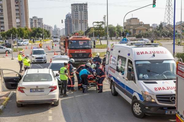 Vatandaşlar belediyenin kaza tatbikatını gerçek sandı