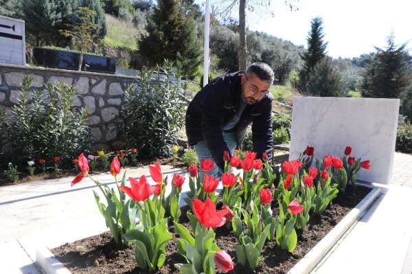 Mudanya'daki şehit mezarları çiçeklendirildi 