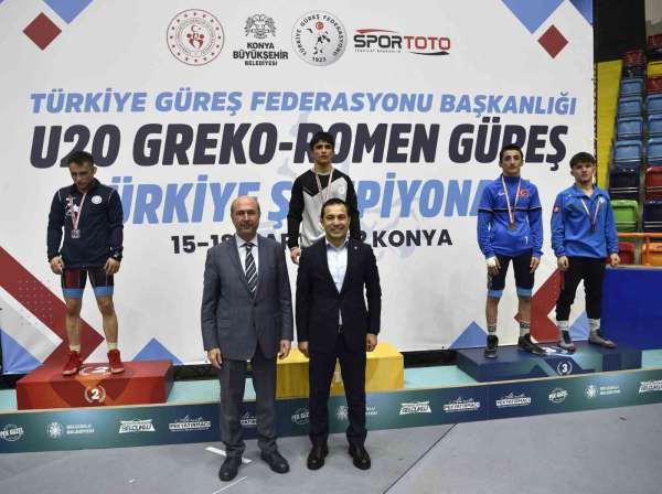 Ahmet Ekrem Taşkınoğlu'ndan Türkiye Şampiyonasında altın madalya