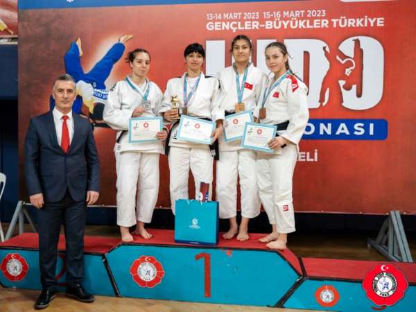 759 sporcunun katıldığı judo şampiyonasında madalyalar sahiplerini buldu - Kocaeli haber