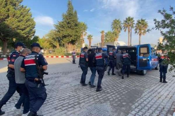 Terör örgütüne para toplayan şüpheliler jandarmadan kaçamadı - İzmir haber