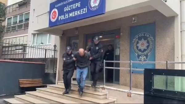 Marmaray'da temizlik personeli, kadın güvenliğe bıçakla saldırdı