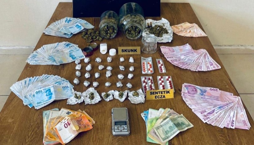 Samsun'da uyuşturucu ticaretinden 1'i yabancı uyruklu 2 kişi tutuklandı