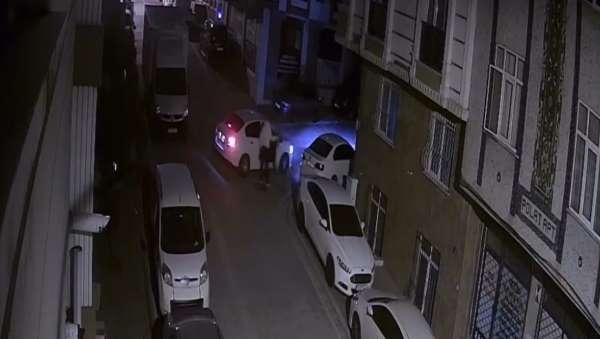 İstanbul'da saldırıya uğrayan DJ'in yeni mekanına silahlı saldırı kamerada: Eski patronu tetikçi tutup pusu ku