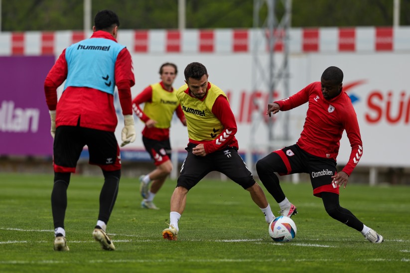Samsunspor'da, Alanyaspor mesaisi sürüyor