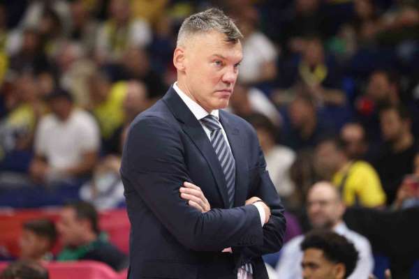 THY Euroleague'de yılın başantrenörü Sarunas Jasikevicius seçildi