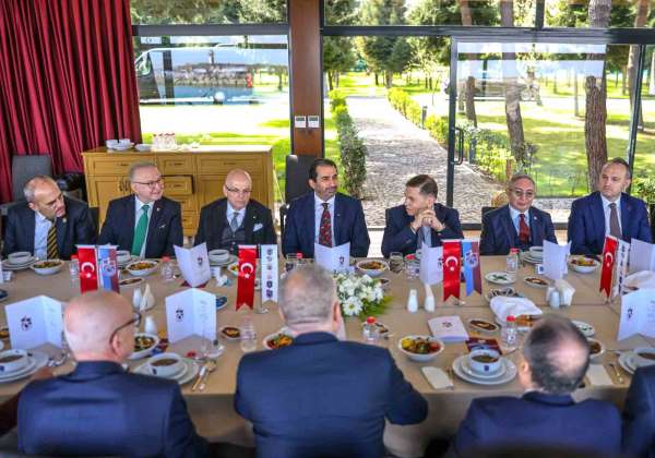 Zeyyat Kafkas: 'Futbolun futboldan uzaklaştığı bir sezon yaşıyoruz'