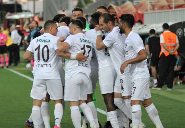 TFF 1. Lig Play-Off: Altay: 3 - İstanbulspor: 1 (İlk Yarı)