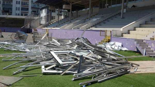Ordu 19 Eylül Stadyumu'nda 'millet bahçesi' için yıkım çalışmaları başladı