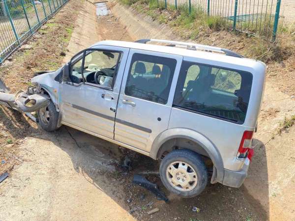 Kozan'da trafik kazası: 5 yaralı