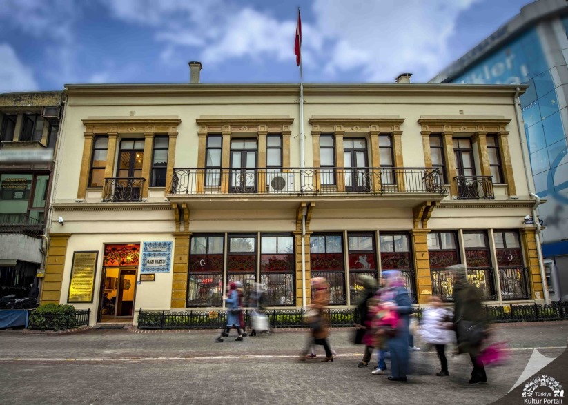 Kurtuluşun sembolü 'Mantika Palas Oteli' 