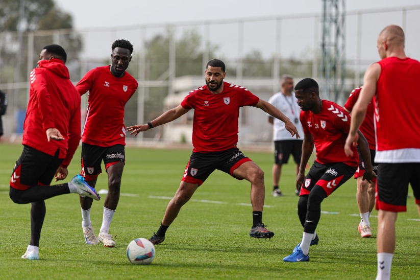 Samsunspor, maç saatini beklemeye başladı