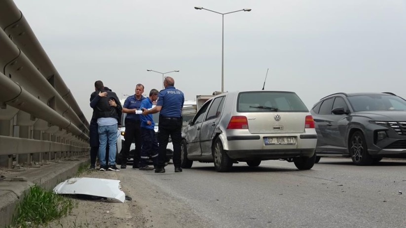 Samsun'da viyadük üstünde yakıt tankerinin karıştığı kaza: 1 yaralı