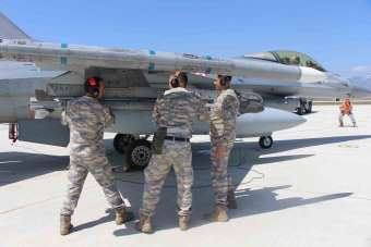 F-16'lar zorlu göreve 15 dakikada hazırlanıyor