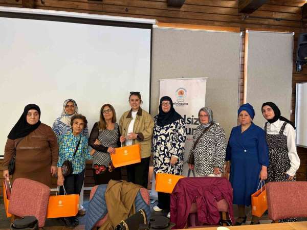 Görme engellilerden 'Anneler Günü' buluşması
