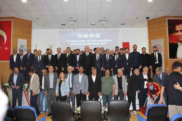 TBMM Milli Savunma Komisyonu Başkanı Akar: 'El birliği, gönül birliği ile terör belasından, milletimizi, 86 mi