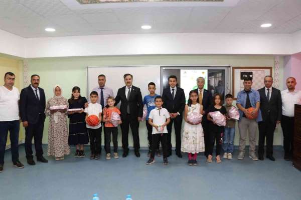 Atık malzemeleri geri dönüşüme kazandıran öğrencilere ödülleri verildi - Bitlis haber