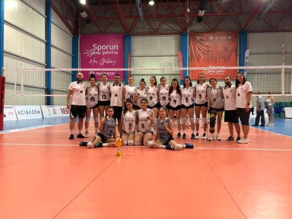 Döşemealtı Küçük Kız Voleybol Takımı Türkiye üçüncüsü oldu - Antalya haber