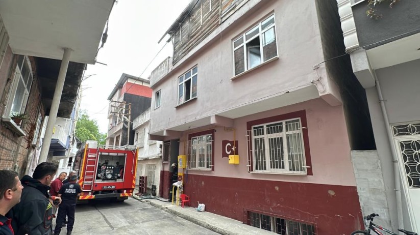 Samsun'da ev yangını: Anne ve kızı dumandan etkilendi