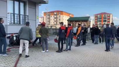 Kars'ta bir binada patlama ve yangın