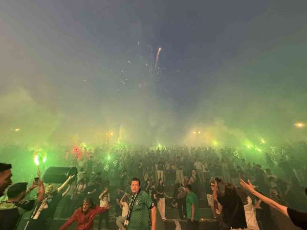 Sakaryaspor'un 60. yılı görsel şölene dönüştü