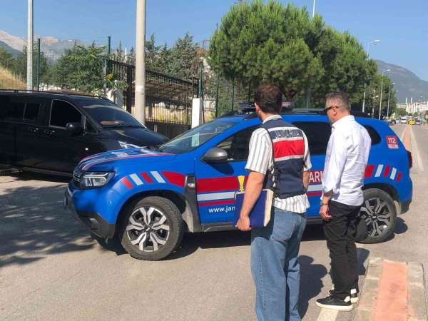 Denizli'de jandarmadan uyuşturucu baskını: Baro başkanı ve 11 avukat gözaltına alındı