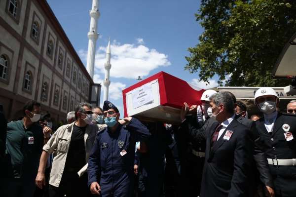 Bursa'da şehit komiser yardımcısına son vedâ 