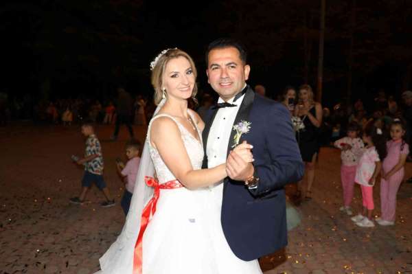 Amerikalı geline Amasya'da Türk usulü düğün