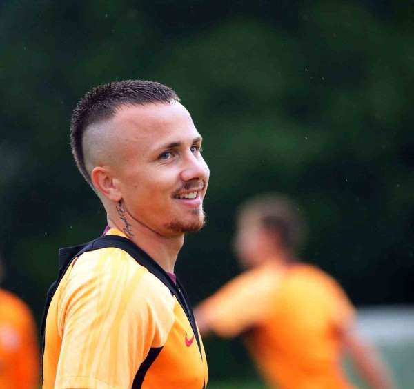 Angelino: 'Taraftarımızla birlikte büyük başarılara imza atmak istiyoruz'