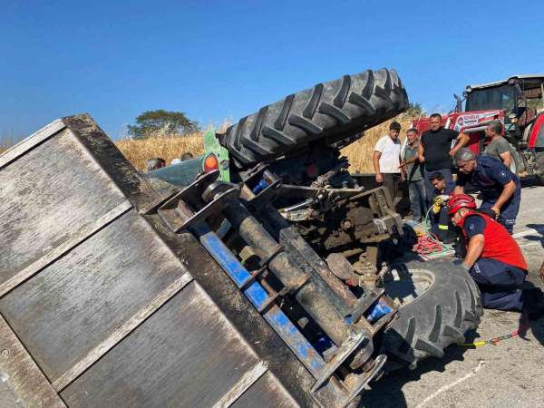 Susurluk'ta traktör kazası: 2 kişi ağır yaralandı