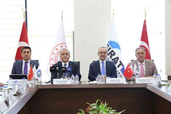Valiler Elazığ'da buluştu, bölgeye 28 milyon TL'lik destek planı açıklandı