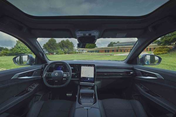 Yeni Renault Austral Türkiye'de satışa sunuldu