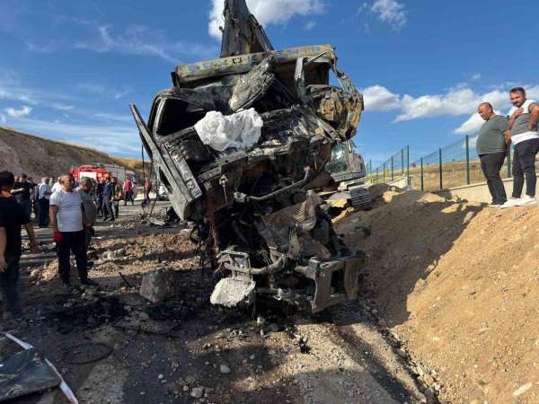 Ankara'da ABB'ye ait kamyon kaza yaptı: 2 işçi hayatını kaybetti