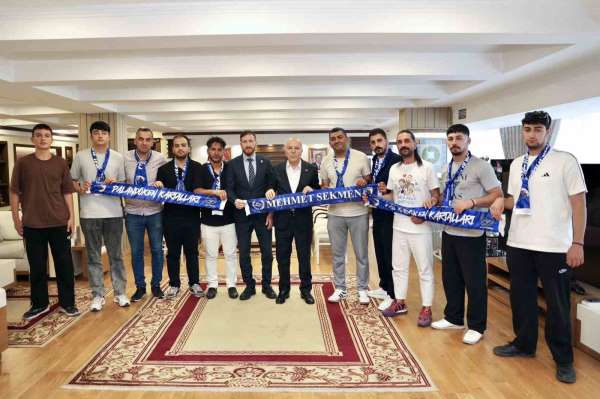Erzurumspor taraftar gruplarından Başkan Sekmen'e ziyaret